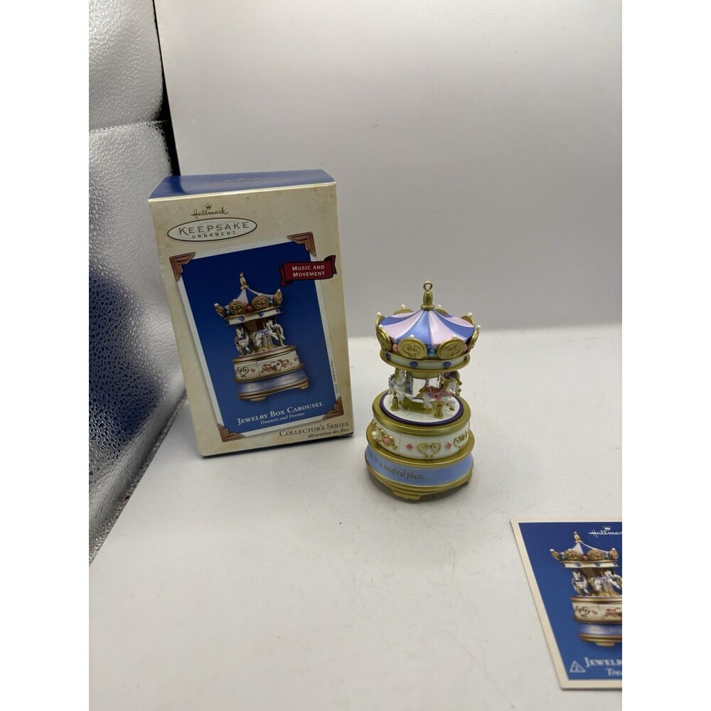 Hallmark Keepsake Ornament Jewelry Box Carousel Music and Movement 2003 New